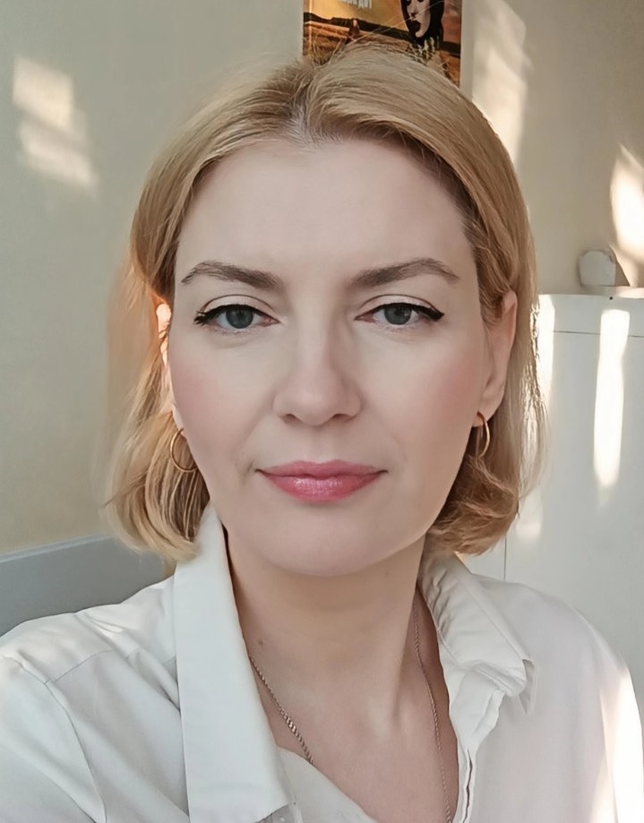 Специалист по кадрам